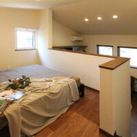 Layers & Life ～高さの変化が、居場所をつくる家～